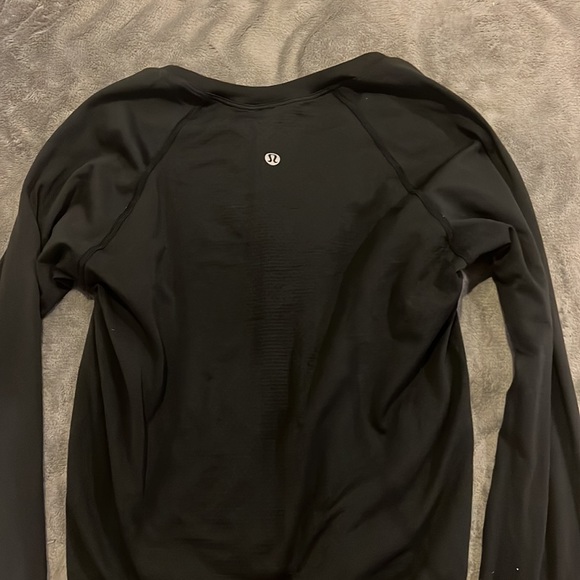 BLACK LONG SLEEVE SWIFTLY TECH 2.0 - Picture 3 of 3